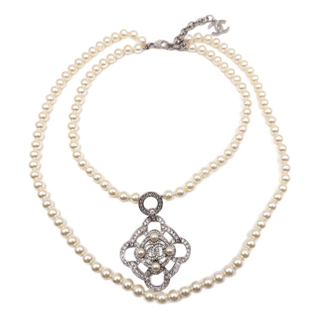 Chanel Silver Argyle Crystal Pendant 2 Strand Pearl Necklace For Sale