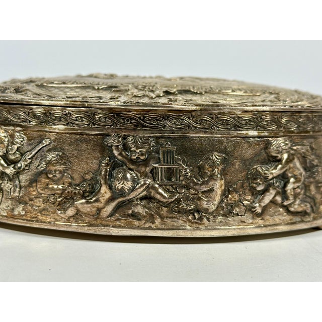 Antique Silverplate Cherub Dresser Box: Repousse Putti Design For Sale - Image 6 of 10