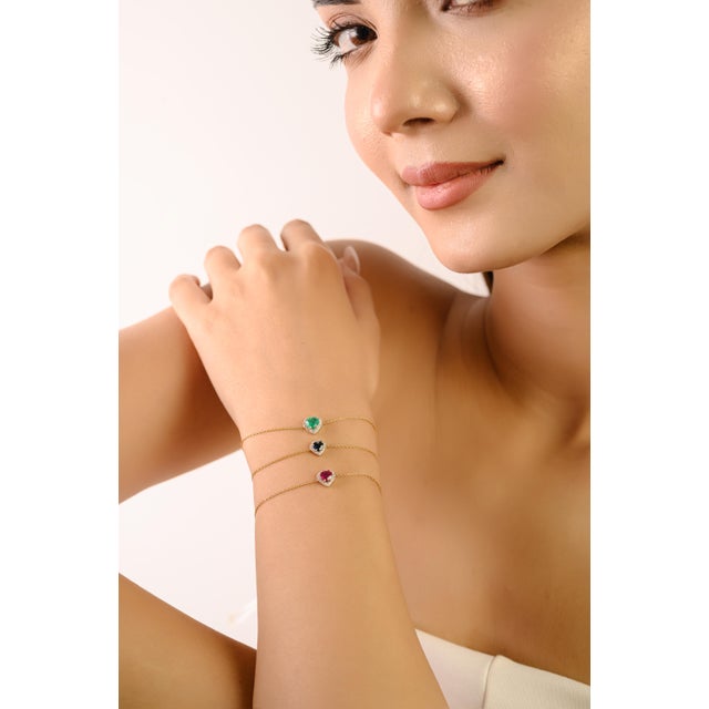 Emerald Natural Green Emerald Heart Bracelet With Halo Diamonds in 14k Gold 7 Inch Chain For Sale - Image 8 of 15