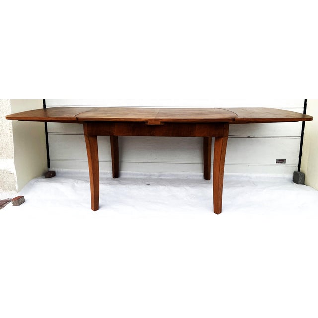 Art Deco Extendable Table in Figured Walnut, 1920s For Sale - Image 3 of 18