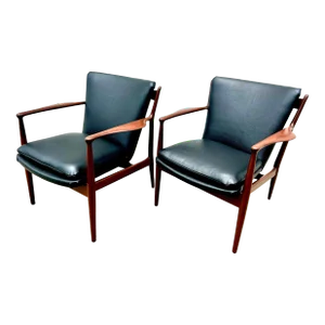 1950’s Mid Century Modern Finn Juhl Walnut Delegate’s Arm, Reading, Side Chairs - Pair