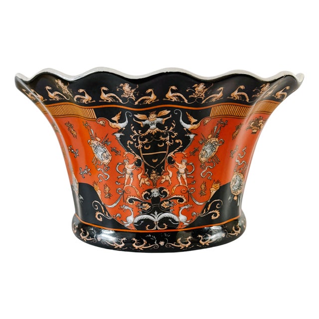 Late 20th Century United Wilson Neoclassical Scalloped Ceramic Cachepot For Sale