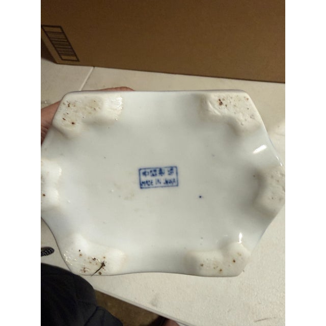 Mid 20th Century Chinese Blue and White Porcelain Jar W/Lid, Foo Dog Chinoiserie Tea Ginger Jar For Sale - Image 5 of 5