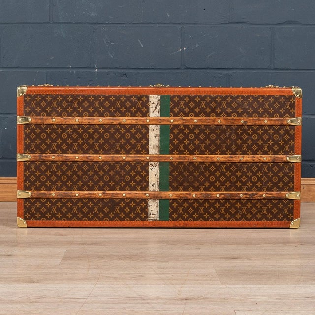 Metal Antique French Cabin Trunk in Louis Vuitton, 1910 For Sale - Image 7 of 18