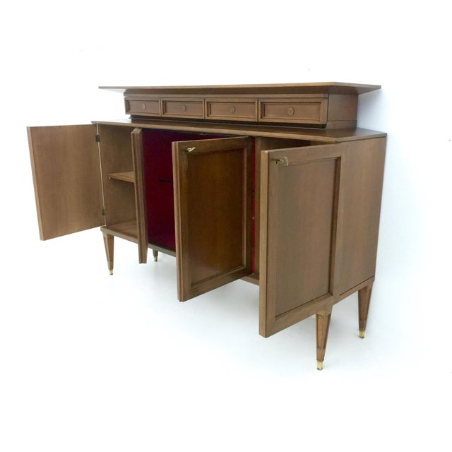 1950s Walnut Cabinet in the style of Paolo Buffa, Italy, 1950s For Sale - Image 5 of 16