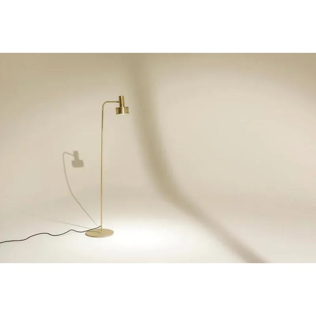 Metal TF310 Floor Lamp in Satin Brass by Daluce For Sale - Image 7 of 8