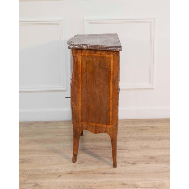 Brown Small Italian Louis XV Period Curved Chest of Drawers in Walnut, 18th Century For Sale - Image 8 of 8