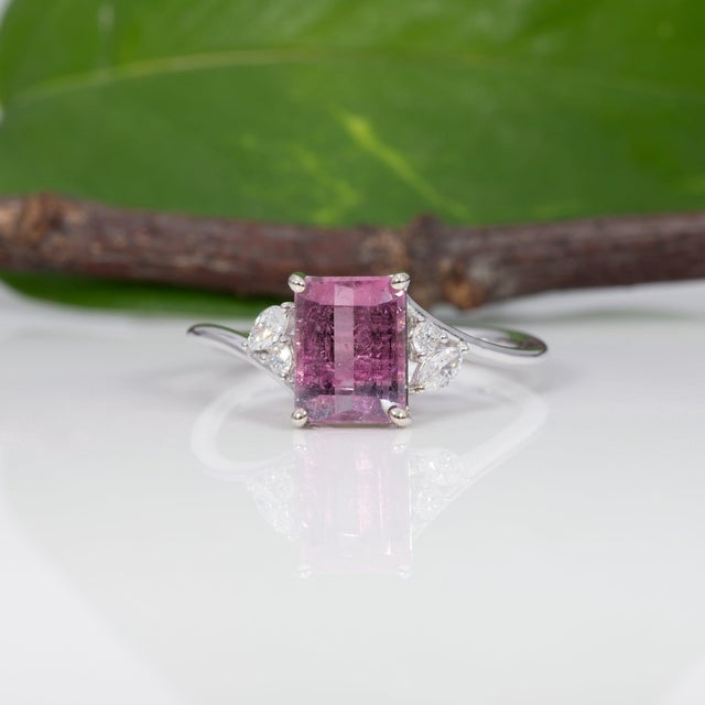 2020s 1.7Ct Bi-Color Tourmaline Ring With Earth-Mined Diamond Accents: Solid 14k Gold For Sale - Image 5 of 9