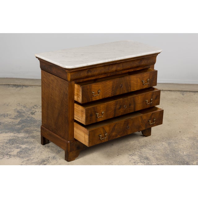 Wood 19th Century French Louis Philippe Walnut Chest of Drawers W/ Carrara Marble For Sale - Image 7 of 18