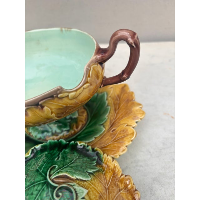 Ceramic 19th Century Majolica Wedgwood Leaves Tureen For Sale - Image 7 of 10