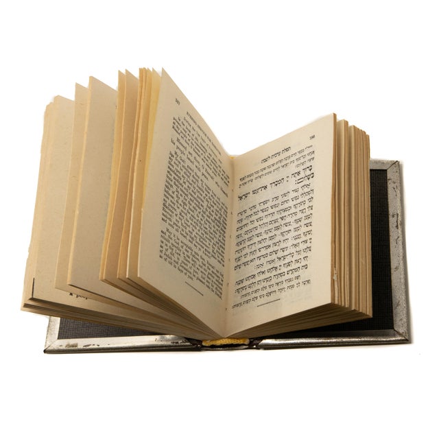 Religious Mid 19th Century Sterling Silver Prayer Book For Sale - Image 3 of 13