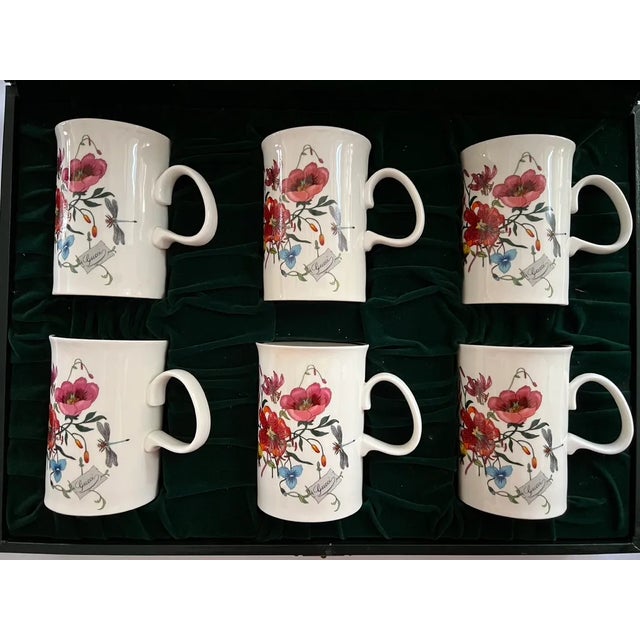 Gucci Bone China mugs, in original presentation box, pre-owned, in good condition