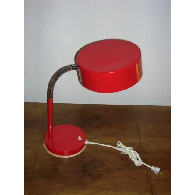 Neck is 360 adjustable Diameter 10 inches