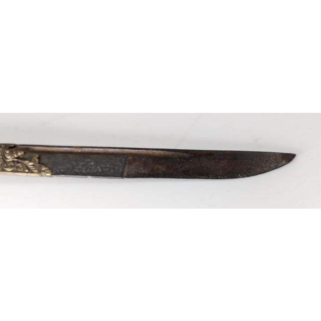 Traditional 18th or 19th Century Mughal Piha Kaetta Dagger From Island of Sri Lanka For Sale - Image 3 of 14