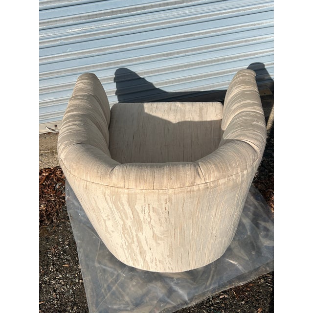 1970s Milo Baughman Style Modern Swivel Chair With Floating Round Base For Sale - Image 5 of 6