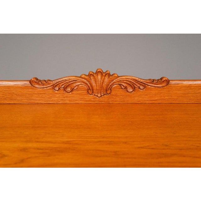 Art Nouveau Chest of Drawers in Oak For Sale - Image 13 of 18