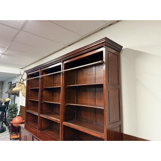 English Library Bookcase in Oak and Mahogany For Sale - Image 9 of 18