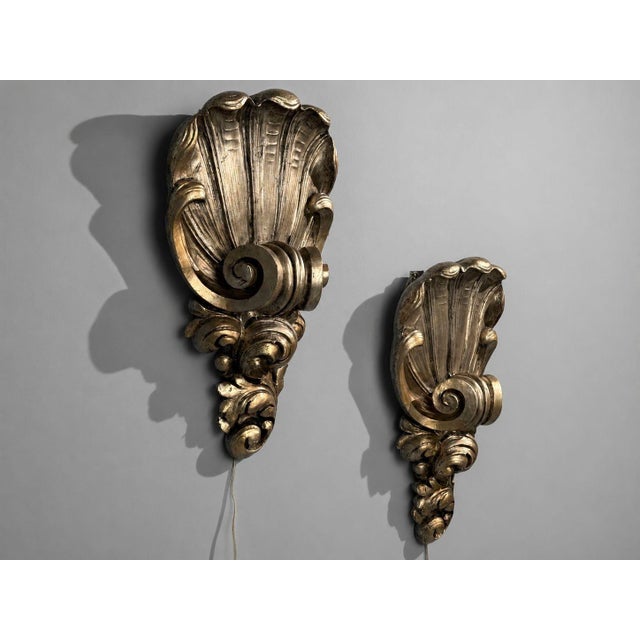 Grosfeld House Atrribution, Hollywood Regency, Large Shell Wall Sconces, Silver Leaf, USA, 1970s Pair of Hollywood Regency...