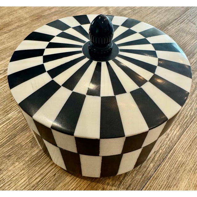 Arts & Crafts Inlaid Black & White Handmade Box For Sale - Image 3 of 6
