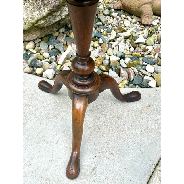 Kittinger/Colonial Williamsburg, Cw-149, Mahogany, Copper Top, Cabriole Legs, Turned Pedestal, Tea Kettle Stand/Plant Stand, Tripod, Mid 20th Century For Sale In South Bend - Image 6 of 12