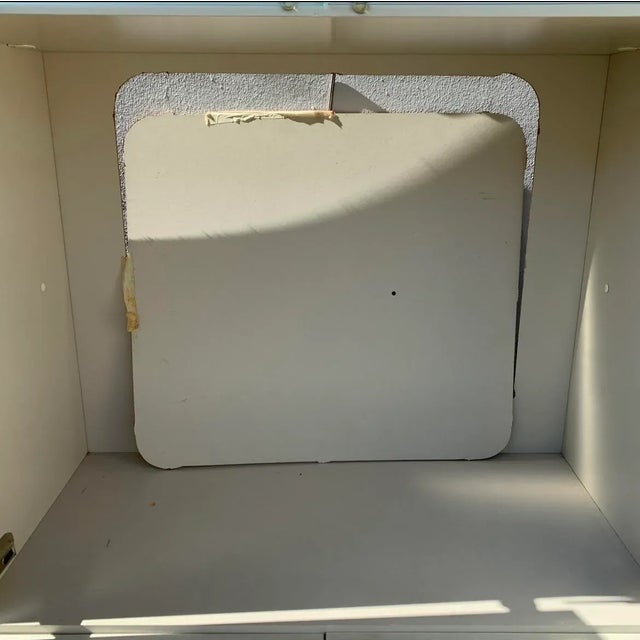 1970s Lit Laminate and Brass Display Cabinet Attributed to Milo Baughman For Sale - Image 11 of 12