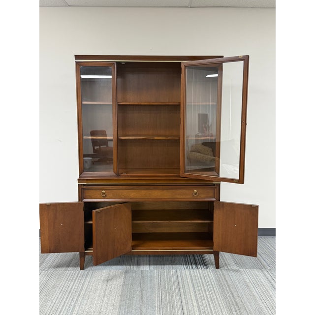 Mid-Century Mahogany China Cabinet / Display Case ~ by Drexel Interlude For Sale - Image 9 of 13