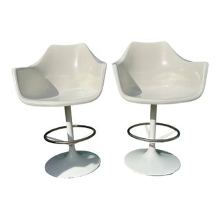 Mid Century Fiberglass Shell Indoor/Outdoor Tulip Swivel Bar Stools - Set of 2 For Sale
