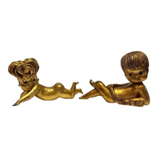 Vintage 1960s Mod Gilt Paper Maché Sassy Nakey Pair of Cherub Figures For Sale
