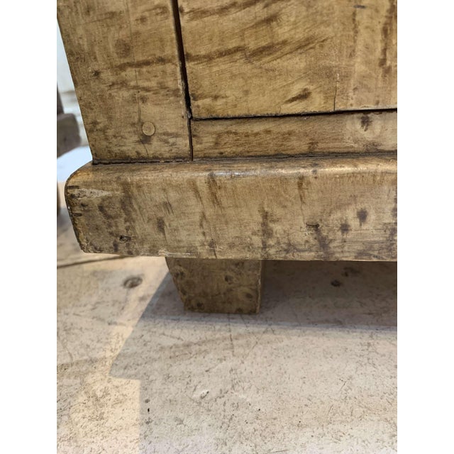 Swedish Bedside Cabinets in Painted Wood, 1900s, Set of 2 For Sale - Image 9 of 12