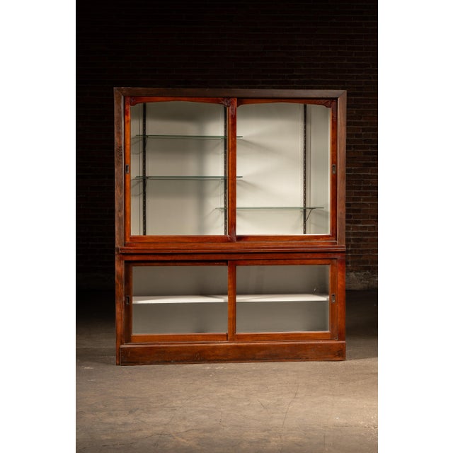 Early 20th Century Early 20th Century Oak Display Cabinet With White Interior For Sale - Image 5 of 15