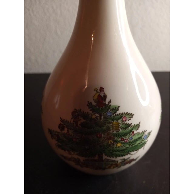 This is a GORGEOUS Spode England 8" Decorative Vase. Procured at auction BOX 28