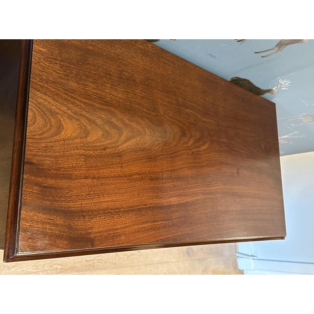 18th Century Chest of Drawers For Sale - Image 3 of 10