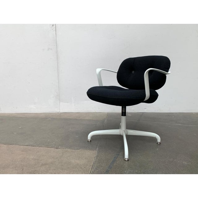 Space Age Model 2038 Swivel Chair by Bruce Hannah & Andrew Morrison for Knoll International, 1970s For Sale - Image 3 of 18