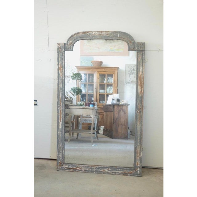 French 19th Century Louis XVI Style Blue Grey Carved Mirror For Sale - Image 3 of 6