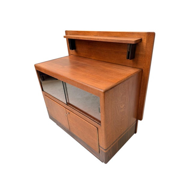 Magnificent and rare modernist art deco cabinet. Design by anton lucas for n.v. Meubelkunst leiden. Striking dutch design...