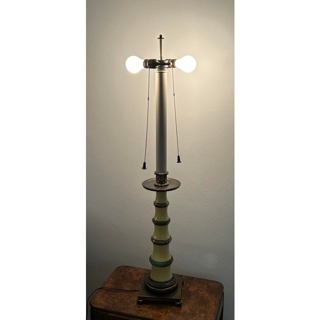 Stiffel 1960s Stiffel Enamel and Brass Candlestick Lamp For Sale - Image 4 of 9