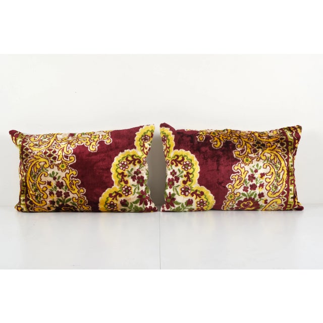 2020s Turkish Yellow Velvet Pillow Cover - a Pair For Sale - Image 5 of 5