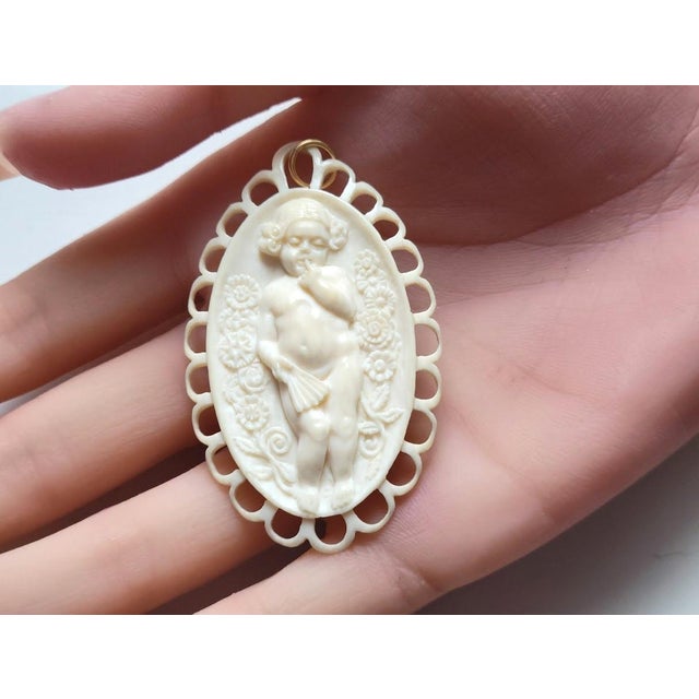 Rare Victorian Dieppe Carved Ivory Cameo Pendant, Angel With Flowers, French Antique, Circa 1840–1850 For Sale In Cleveland - Image 6 of 8
