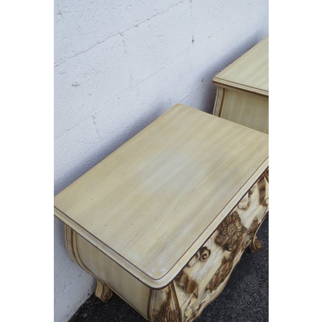 Wood French Carved Large Bombe Serpentine Nightstands Bedside Tables a Pair For Sale - Image 7 of 10