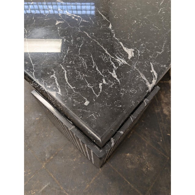 Italian Postmodern Eye or Teardrop Shaped Marble Coffee Table 1980s For Sale - Image 9 of 9