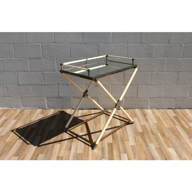 1970s Faux Ivory Lacquer & Brass Bar Tray Table With Mirrored Tray For Sale - Image 4 of 18