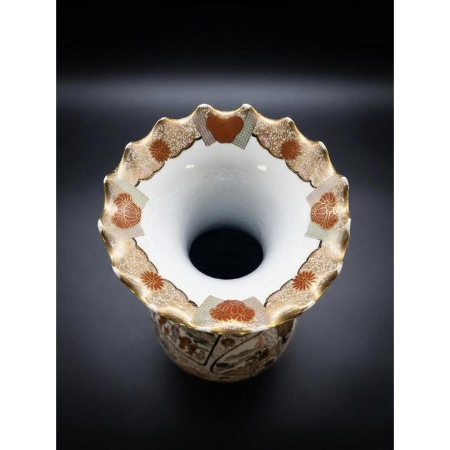 Large Antique Japanese Kutani Style Vase, 1900s For Sale - Image 3 of 4