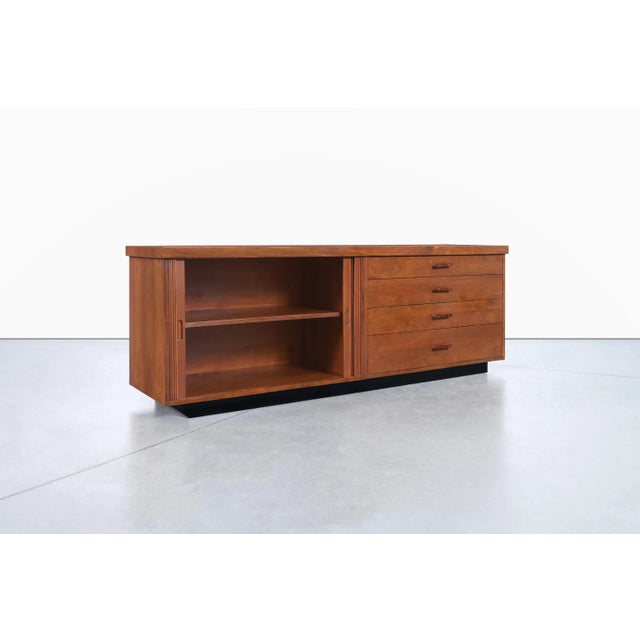Wood 1960s Milo Baughman Walnut Tambour Door Credenza for Glenn of California For Sale - Image 7 of 11