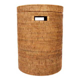 Artifacts Rattan Round Hamper with Lid in Honey Brown For Sale