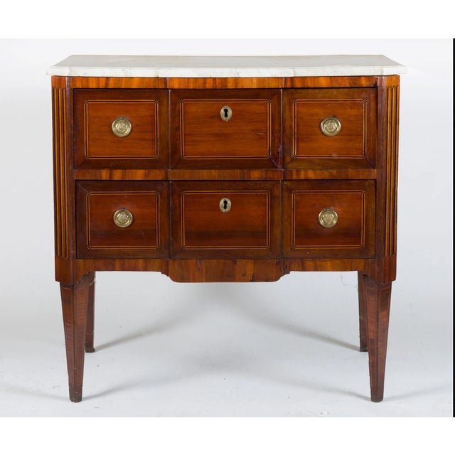 Chest of Drawers in Amaranth and Rosewood Veneer with Marquetry Fillet Decoration For Sale - Image 3 of 3