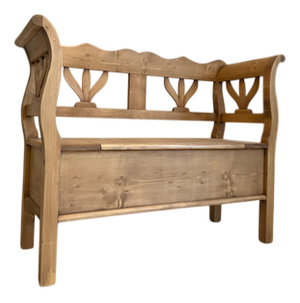 Antique Farmhouse Kitchen Bench with Storage