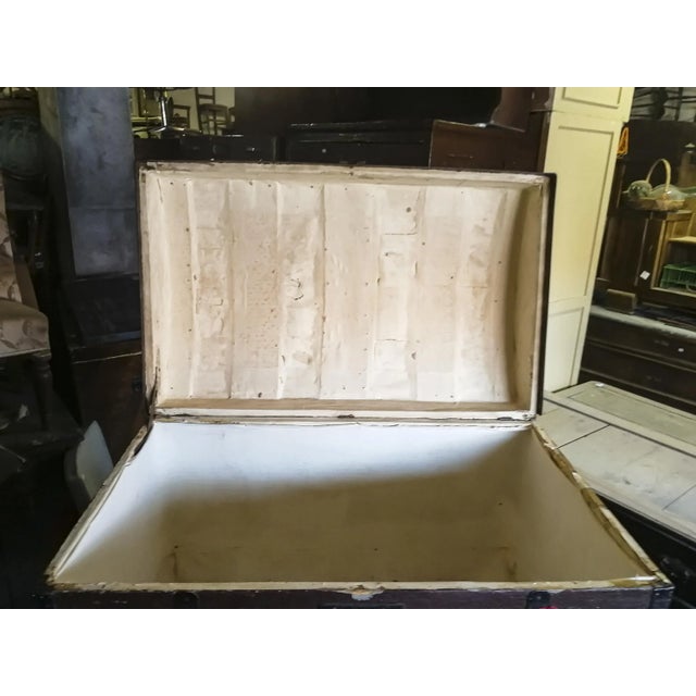 Travel Trunk in Wood and Metal, Italy, 1900s For Sale - Image 6 of 9