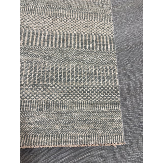 3ft 1in × 5ft 2in Flat Weave Area Rug For Sale - Image 9 of 12