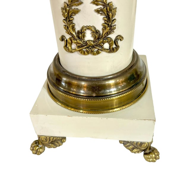 French Pair Mid Century Hollywood Regency Stiffel Style Brass Neoclassical Style Lamps, Unmarked For Sale - Image 3 of 12