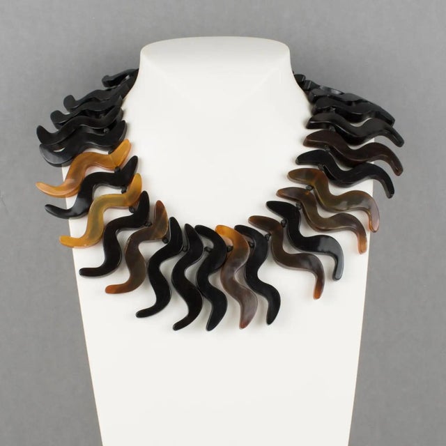 Mid-Century Modern Monies Oversized Faux-Horn Resin Bib Choker Necklace For Sale - Image 3 of 11